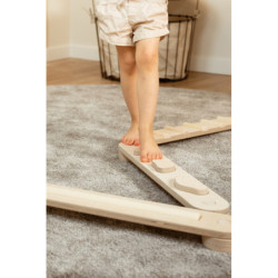 Poutre d’équilibre Montessori en bois – 4 barres bois naturel