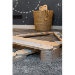 Poutre d’équilibre Montessori en bois – 6 barres bleu