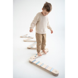 Poutre d’équilibre Montessori en bois – 8 barres bleu