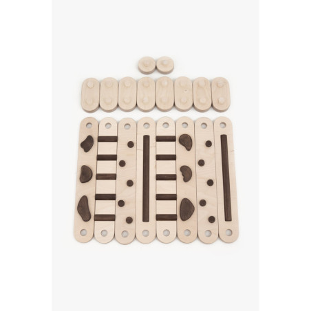 Poutre d’équilibre Montessori en bois – 8 barres bois foncé
