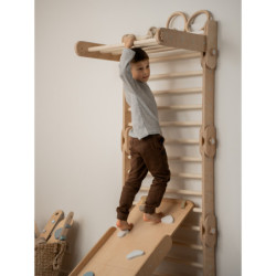 Monnement Montessori en bois