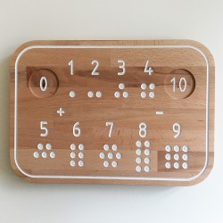 Simone, the wooden Montessori number tracing board - Photo 1