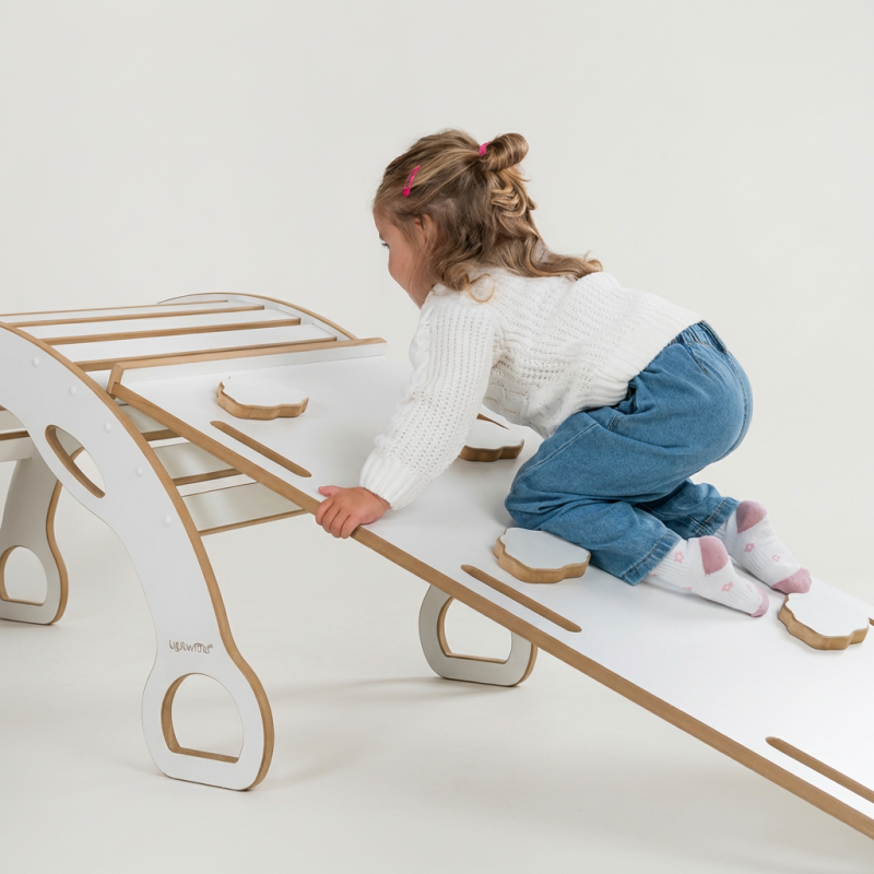 Balançoire Montessori en bois XXL avec toboggan - Nuages