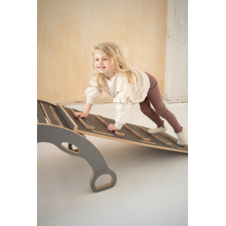 Balançoire Montessori en bois avec toboggan XXL – Grise