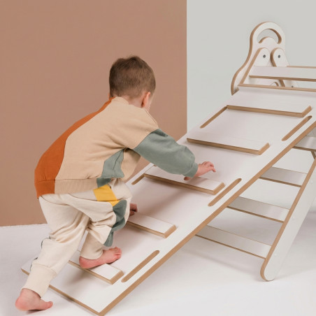 Échelle de Pikler Montessori avec grand toboggan en bois pour enfant