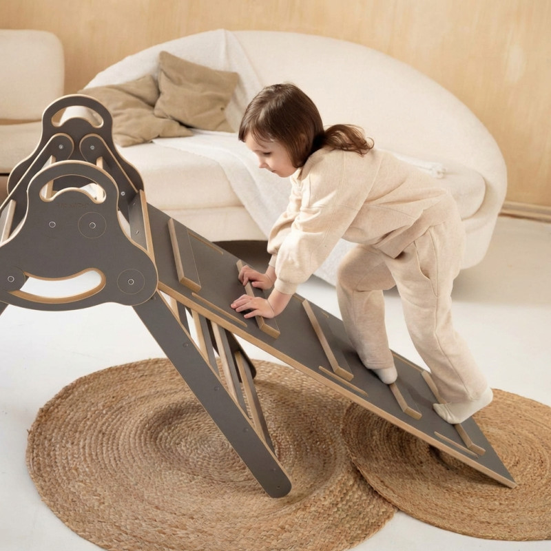 Échelle Pikler Montessori en bois avec rampe – Grande taille grise