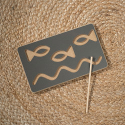 Tablette graphomotrice Montessori AQUA en bois - Grise