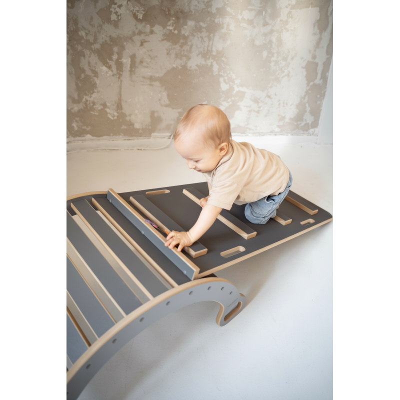 Balançoire Montessori triangle escalade en bois avec toboggan - Gris
