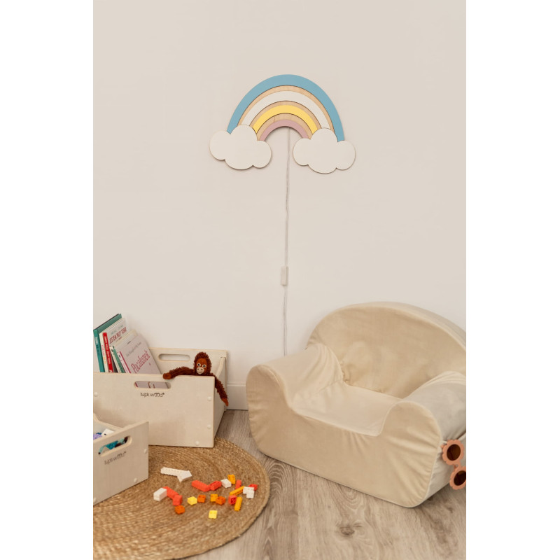 Veilleuse Montessori enfant arc-en-ciel en bois