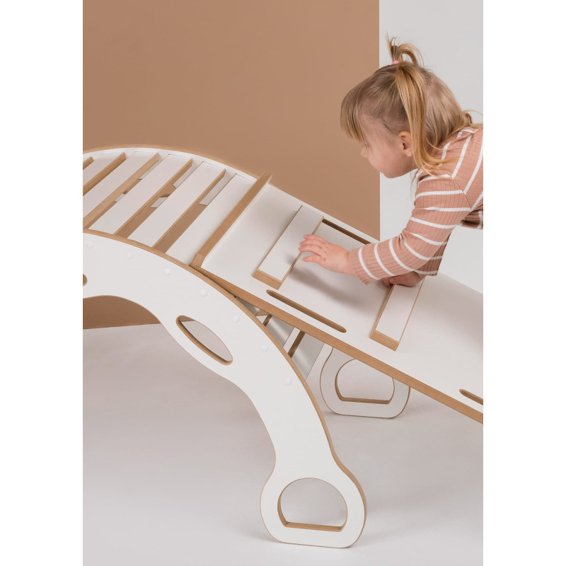 Balançoire Montessori XXL en bois avec toboggan et poignées
