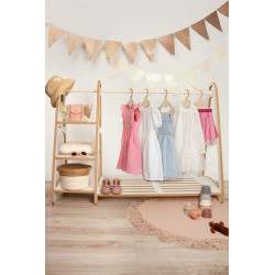 Penderie armoire Montessori en bois avec 5 cintres enfant — photo 3