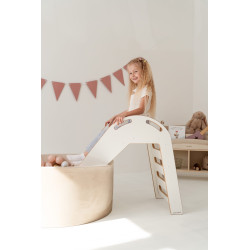 Glissière Montessori pour piscine à balles en bois – Naturel