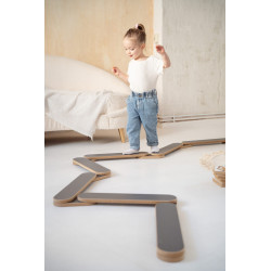 Poutre d'équilibre Montessori en bois grise - Longueur ajustable — photo 2