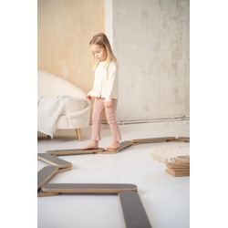 Poutre d'équilibre Montessori en bois grise - Longueur ajustable — photo 3