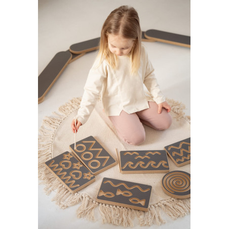 Tablettes graphomotrices Montessori en bois gris (6 pièces)