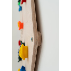 Mur d'escalade Montessori en bois hexagonal modulable — photo 3