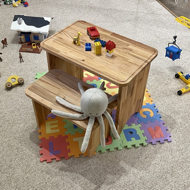 Mesa infantil de madera